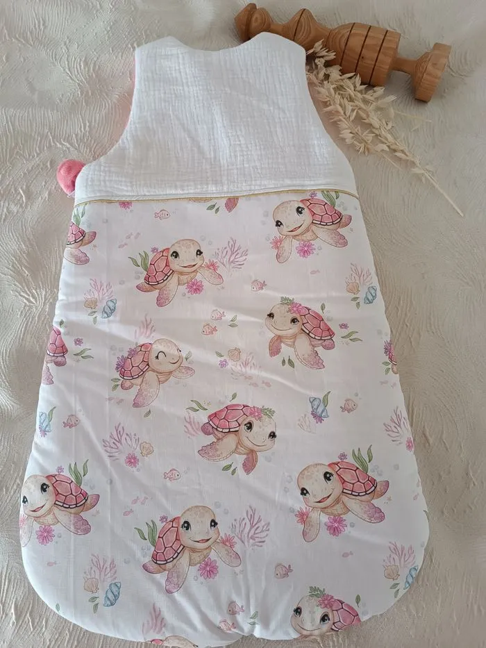 Gigoteuse bébé fille hiver tortue - Fait main avec ♥︎ - Naissance - 0 mois  | Beebs