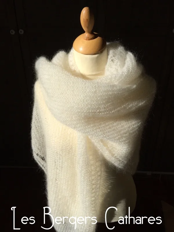 Kara : châle mohair et soie – Kit à tricoter/Tricoté à la main